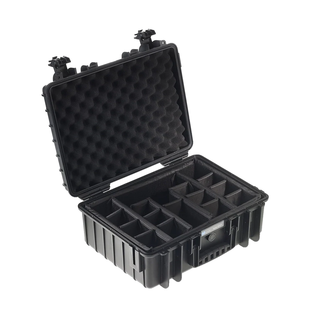 B&W International Type 5000 Outdoor Hard Case with Padded Dividers (Black) - Image 2