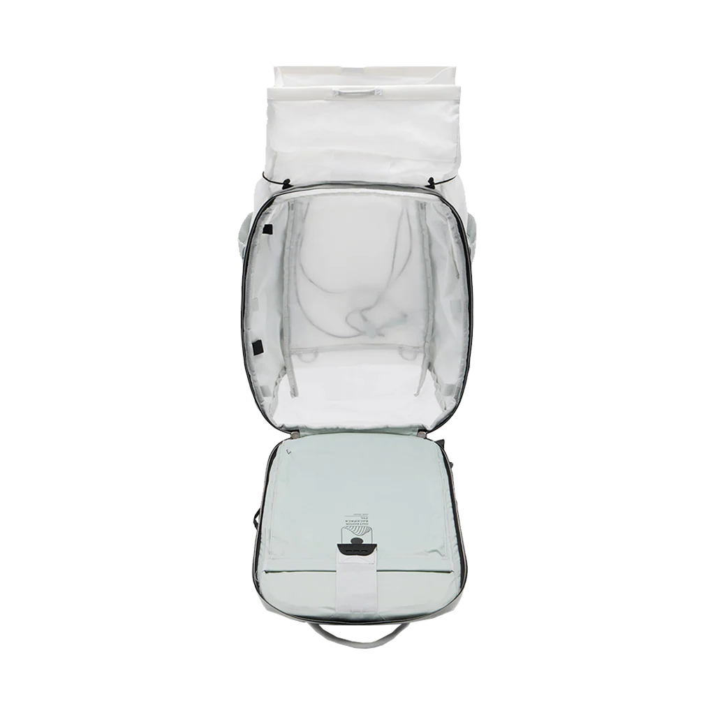 Peak Design Outdoor Backpack (Cloud, 25L) - Image 3